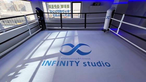 物件に合わせて設置したリング（港区 Kickboxing&Fitness INFINITY）
